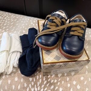 Toddler boys size 6 navy Footmates with knee highs